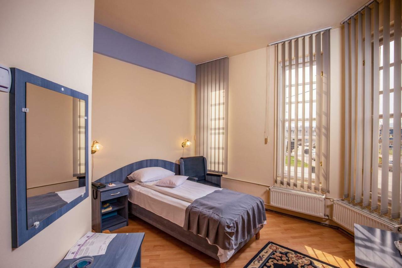 Hotel Castel Sfantu Gheorghe  Exterior photo